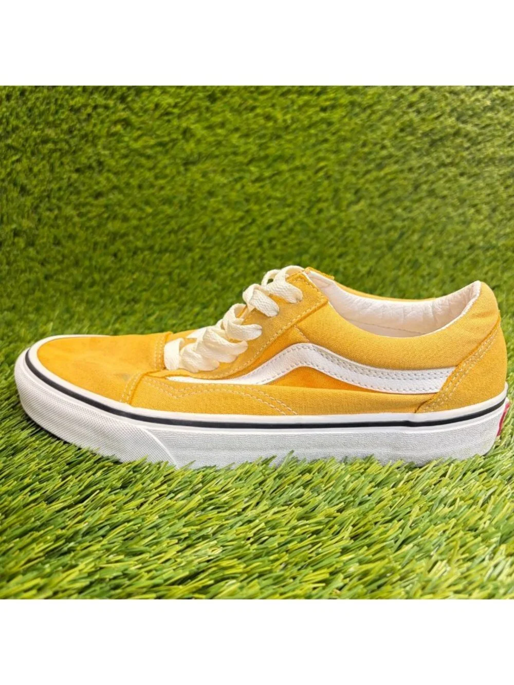 Vans Old Skool Low Womens Size 8 Yellow White Athletic Skate Shoes Sneakers